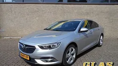 Grijs Gebruikt 2017 Opel Insignia Business Hatchback | € 17.940 (Eerlijke prijs)