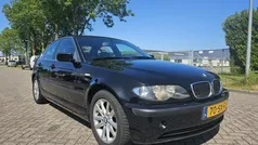 Zwart Gebruikt 2005 BMW 320 Sedan | € 2.799 (Super prijs)