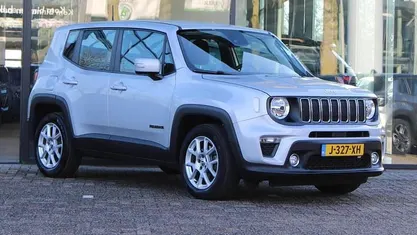 Grijs Occasion 2020 Jeep Renegade Longitude SUV | € 21.897 (Eerlijke prijs)