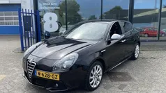 Zwart Gebruikt 2013 Alfa Romeo Giulietta Distinctive Hatchback | € 7.250 (Eerlijke prijs)