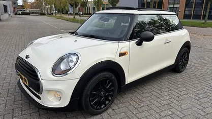 Wit Gebruikt 2015 Mini ONE Salt Hatchback | € 10.950 (Eerlijke prijs)