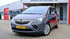 Grijs (metallic) Gebruikt 2016 Opel Zafira Tourer Innovation MPV | € 10.450 (Goede deal)