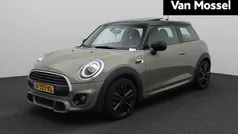Gebruikt 2019 Mini Cooper Hatchback | € 19.900 (Eerlijke prijs)