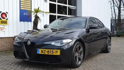 Occasion Alfa Romeo Giulia Super 200 PK (147 kW) 2017 Zwart (metallic) Sedan