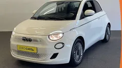 Wit Gebruikt 2024 Fiat 500e Comfort Hatchback | € 23.890 (Eerlijke prijs)