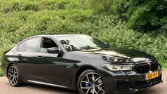 Zwart Gebruikt 2023 BMW 530e M Sport Sedan | € 46.440 (Eerlijke prijs)
