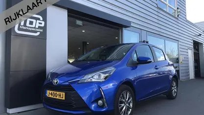 Blauw Gebruikt 2019 Toyota Yaris Hatchback | € 13.850 (Eerlijke prijs)
