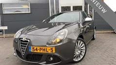 Grijs Gebruikt 2011 Alfa Romeo Giulietta Quadrifoglio Verde Hatchback | € 9.895 (Eerlijke prijs)