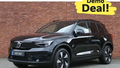 Zwart Nieuw 2025 Volvo EX40 Ultra SUV | € 50.950 (Super prijs)
