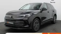 Zwart Gebruikt 2024 VW Tiguan Elegance SUV | € 45.900 (Eerlijke prijs)