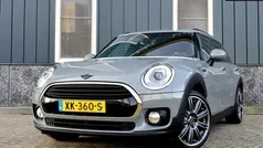 Grijs, metallic lak Gebruikt 2019 Mini Cooper Clubman Business Stationwagen | € 17.950 (Goede deal)