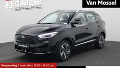 Zwart Gebruikt 2023 MG ZS Comfort Sedan | € 21.495 (Eerlijke prijs)