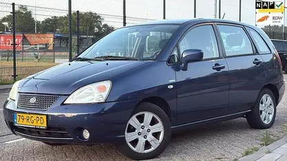 Blauw Gebruikt 2005 Suzuki Liana Limited Hatchback | € 799 (Eerlijke prijs)