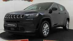 Zwart Gebruikt 2022 Jeep Compass Longitude SUV | € 28.425 (Goede deal)