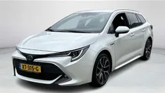 Wit Gebruikt 2019 Toyota Corolla Executive Stationwagen | € 24.900 (Eerlijke prijs)