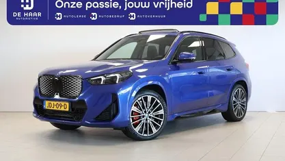 Blauw Occasion 2025 BMW iX1 M Sport SUV | € 55.750 (Eerlijke prijs)