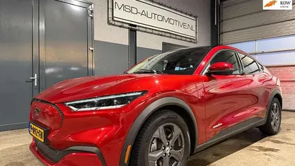 Occasion 2022 Ford Mustang Mach-E SUV | € 24.949 (Super prijs)