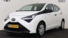 Wit Gebruikt 2020 Toyota Aygo Hatchback | € 10.945 (Eerlijke prijs)