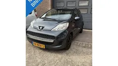 Grijs Gebruikt 2010 Peugeot 107 Urban Move Hatchback | € 3.199 (Eerlijke prijs)