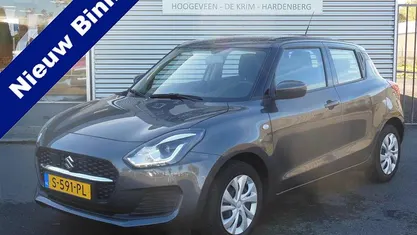 Grijs Gebruikt 2023 Suzuki Swift Comfort Hatchback | € 16.500 (Eerlijke prijs)