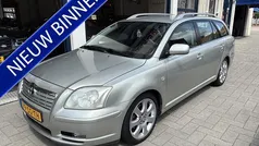 Grijs Gebruikt 2006 Toyota Avensis Executive Stationwagen | € 1.699 (Eerlijke prijs)