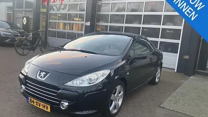 Occasion Peugeot 307 CC 140 PK (102 kW) 2007 Zwart Cabriolet