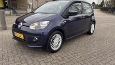 Blauw, metallic lak Gebruikt 2016 VW up! high up! Hatchback | € 10.945 (Eerlijke prijs)