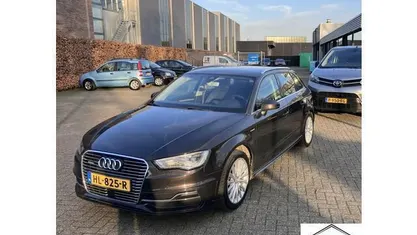 Gebruikt 2015 Audi A3 Sportback Attraction Hatchback | € 12.500 (Eerlijke prijs)