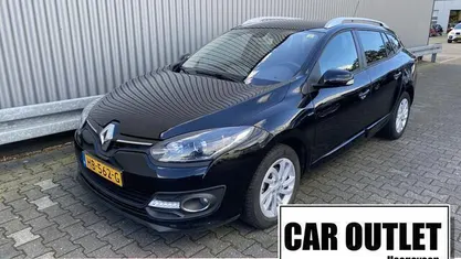 Occasion Renault Mégane GrandTour LIMITED 116 PK (85 kW) 2015 Zwart, metallic lak Stationwagen