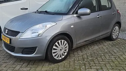 Occasion Suzuki Swift 94 PK (69 kW) 2013 Grijs (metallic) Hatchback
