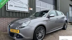 Gebruikt 2013 Alfa Romeo Giulietta Hatchback | € 8.995 (Eerlijke prijs)