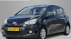 Zwart Gebruikt 2017 Hyundai i10 Comfort Hatchback | € 8.940 (Eerlijke prijs)