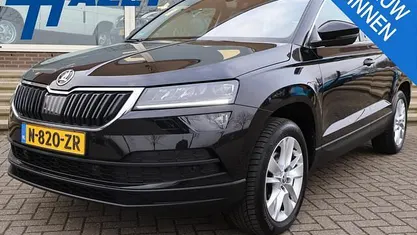Zwart Occasion 2022 Skoda Karoq SUV | € 25.950 (Eerlijke prijs)