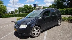 Zwart Gebruikt 2006 VW Touran Highline MPV | € 1.499 (Eerlijke prijs)