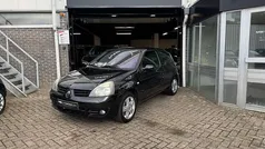 Zwart Gebruikt 2007 Renault Clio II Campus Hatchback | € 1.999 (Eerlijke prijs)