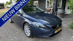 Gebruikt 2014 Volvo V40 Momentum Stationwagen | € 7.950 (Eerlijke prijs)