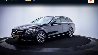 Zwart Gebruikt 2016 Mercedes C160 Ambition Coupé | € 15.225 (Eerlijke prijs)