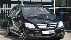 Zwart Gebruikt 2006 Mercedes B200 MPV | € 3.150 (Goede deal)