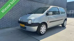Gebruikt 2001 Renault Twingo Hatchback | € 999 (Eerlijke prijs)
