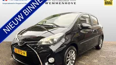 Zwart Gebruikt 2016 Toyota Yaris Trend Hatchback | € 12.845 (Eerlijke prijs)