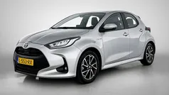 Grijs Gebruikt 2021 Toyota Yaris Hybrid Hatchback | € 21.750 (Eerlijke prijs)