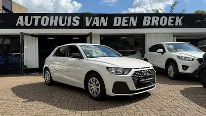 Gebruikt 2021 Audi A1 Sportback Design Hatchback | € 21.945 (Goede deal)