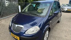 Blauw Gebruikt 2007 Lancia Musa MPV | € 3.495 (Eerlijke prijs)
