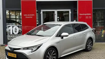 Grijs Gebruikt 2021 Toyota Corolla Team Stationwagen | € 23.700 (Eerlijke prijs)