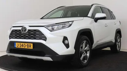 Occasion Toyota RAV4 176 PK (129 kW) 2020 Licht wit SUV