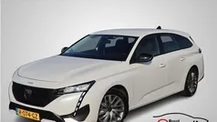 Wit Gebruikt 2023 Peugeot 308 Stationwagen | € 15.995 (Eerlijke prijs)