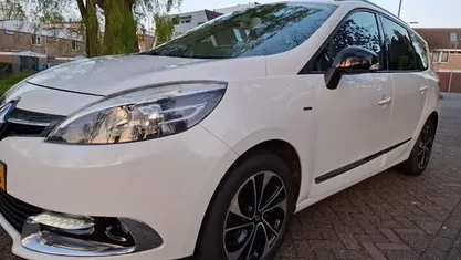 Wit Gebruikt 2014 Renault Grand Scénic III Bose Edition MPV | € 5.950 (Eerlijke prijs)