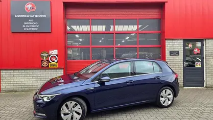 Occasion 2020 VW Golf VIII Style Hatchback | € 21.950 (Eerlijke prijs)