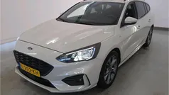 Wit Gebruikt 2021 Ford Focus Business Edition Stationwagen | € 19.950 (Eerlijke prijs)
