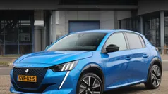 Blauw Gebruikt 2022 Peugeot e-208 GT Hatchback | € 19.895 (Eerlijke prijs)